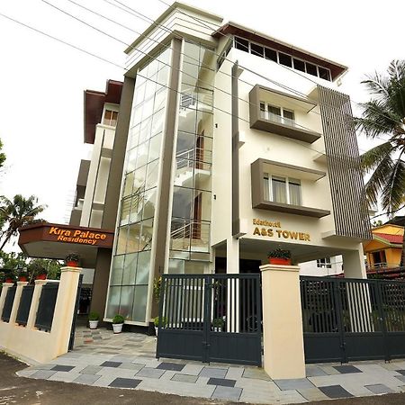 Kira Palace Residency 호텔 에르나쿨람 외부 사진